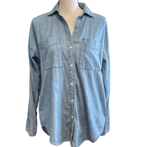 GAP Tops - GAP Alexa Classic Casual Oversized Button Down Tunic Chambray Shirt Women's XS